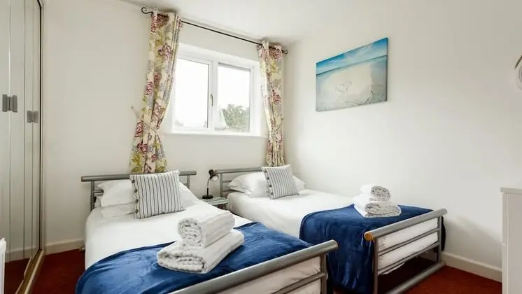 Ev (2 Bedrooms)