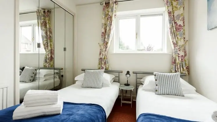 Ev (2 Bedrooms)