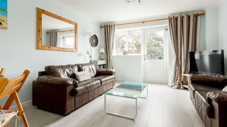 Ev (2 Bedrooms)