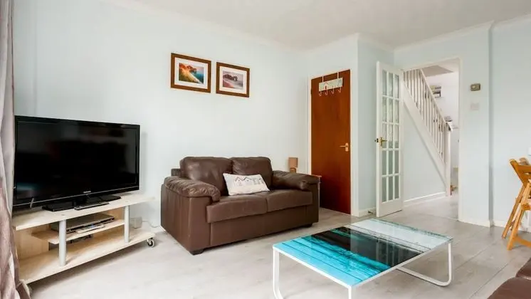 Ev (2 Bedrooms)