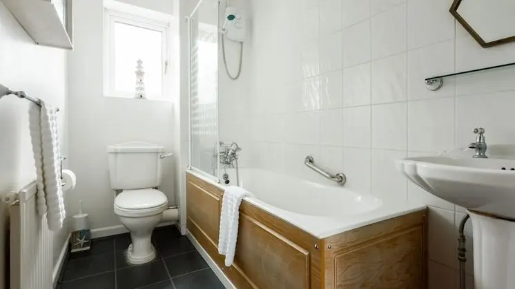 Ev (2 Bedrooms)
