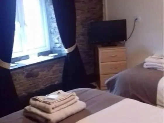 İki Ayrı Yataklı Oda, Banyolu/Duşlu