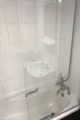 Tek Büyük Yataklı Oda, Banyolu/Duşlu