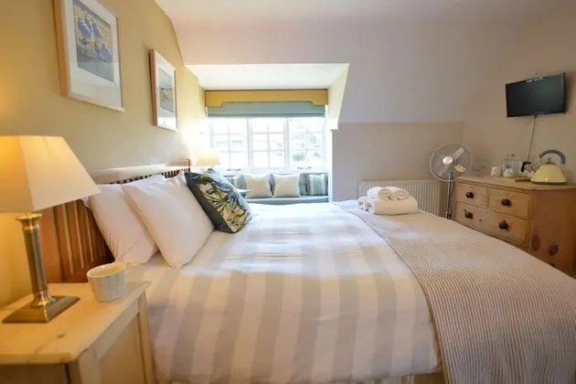 Tek Büyük Yataklı Oda (Room2)