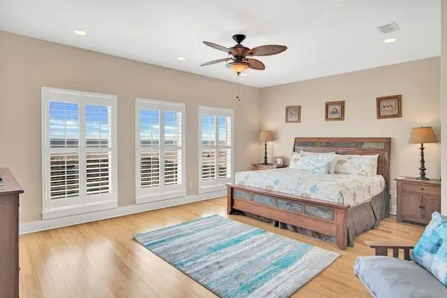 Ev, Birden Çok Yatak, Veranda, Plaj Manzaralı (Dolphin Paradise)