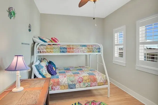 Ev, Birden Çok Yatak, Veranda, Plaj Manzaralı (Dolphin Paradise)