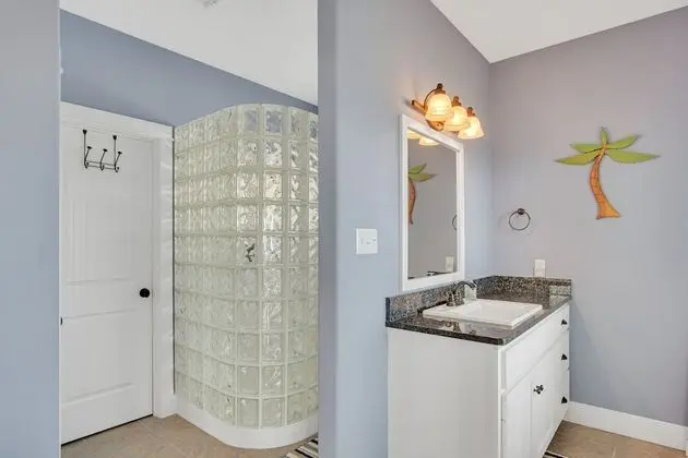 Ev, Birden Çok Yatak, Veranda, Plaj Manzaralı (Dolphin Paradise)