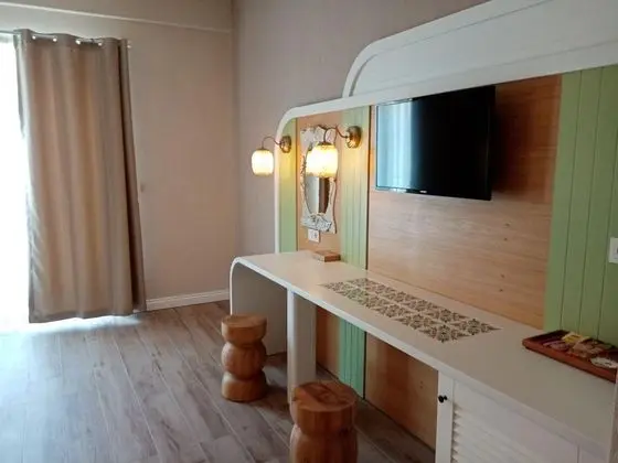 Deluxe Çift Kişilik Oda, Şehir veya Dağ Manzaralı, Fransız Balkonlu