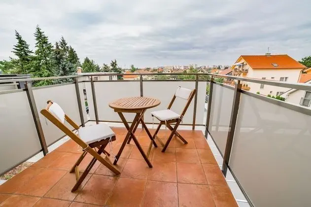 Double Deluxe with pool access