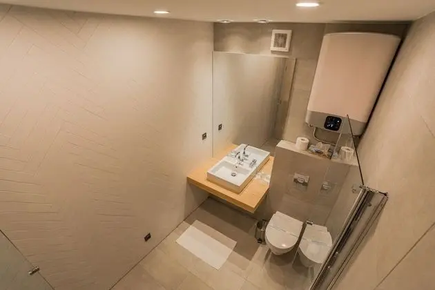 Double Deluxe with pool access