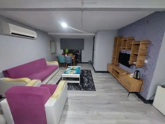 Geniş Çatı Katı Standard Family Oda Balkonlu Ve Havuz Manzaralı