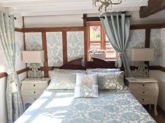 Romantic Kulübe, 1 En Büyük (King) Boy Yatak