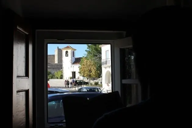 Büyük Yataklı Tek Kişilik Oda