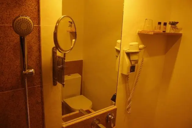 Tek Büyük Yataklı Oda