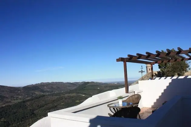 Tek Büyük Yataklı Oda, Dağ Manzaralı