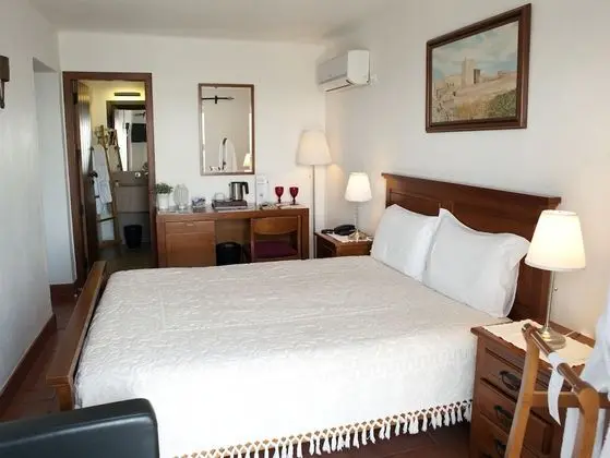 Tek Büyük Yataklı Oda, Dağ Manzaralı