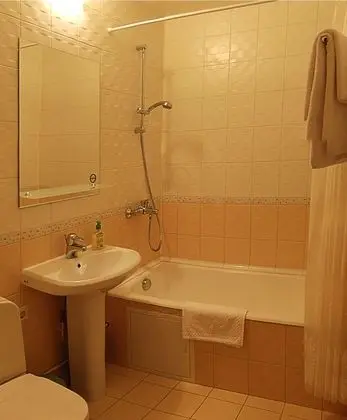 Standard Tek Büyük Yataklı Oda
