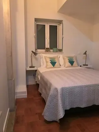 Junior Üç Kişilik Oda, Özel Banyo