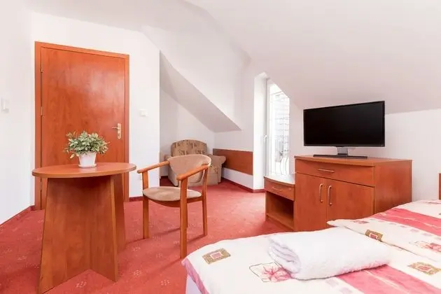 Basic Tek Büyük Yataklı Oda