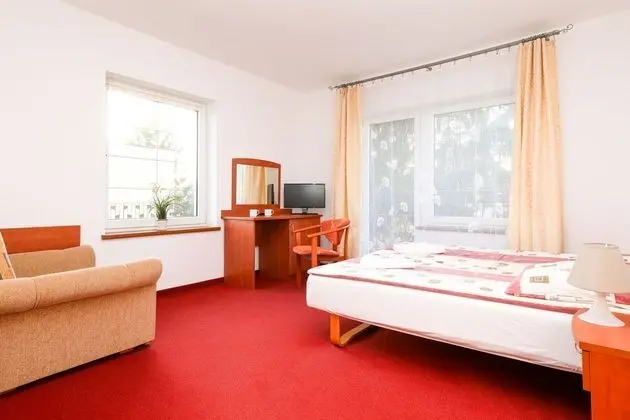 Basic Tek Büyük Yataklı Oda