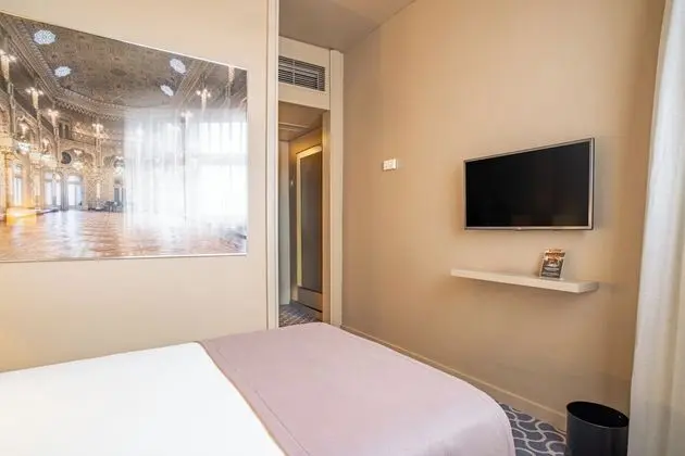Comfort Tek Kişilik Oda