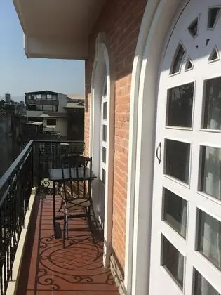 Family Oda, Balkon