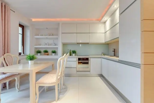 Comfort Apart Daire, 2 Yatak Odası, Avlu Manzaralı