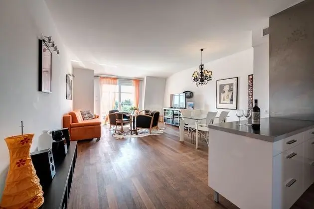 Grand Apart Daire, 1 Yatak Odası, Balkon, Avlu Manzaralı