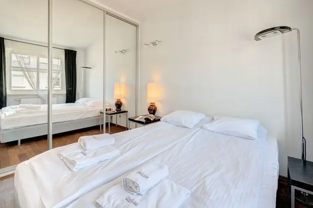 Grand Apart Daire, 1 Yatak Odası, Balkon, Avlu Manzaralı