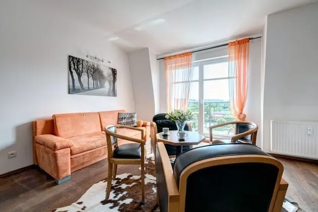 Grand Apart Daire, 1 Yatak Odası, Balkon, Avlu Manzaralı