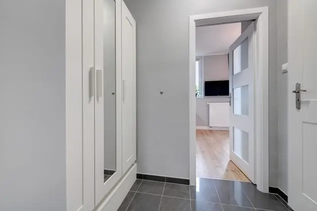 Studio Apartment (with balcony) (2 Adults)
