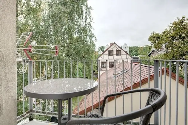 Studio Apartment (with balcony) (2 Adults)
