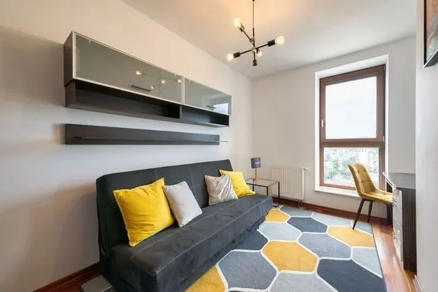 Comfort Apart Daire, 2 Yatak Odası, Balkon, Şehir Manzaralı (living room for 6 adults )