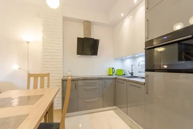 Comfort Apart Daire, 1 Yatak Odası, Küçük Mutfak, Bahçeli
