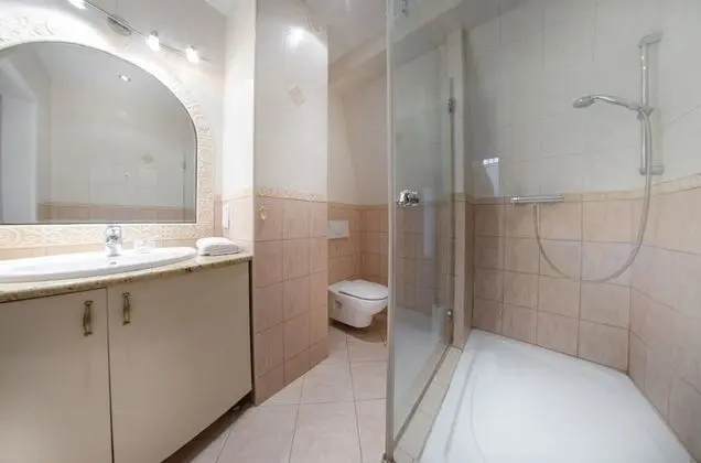 Villa, 5 Yatak Odası, Mutfak (living room,balcony,garden,14 adults)