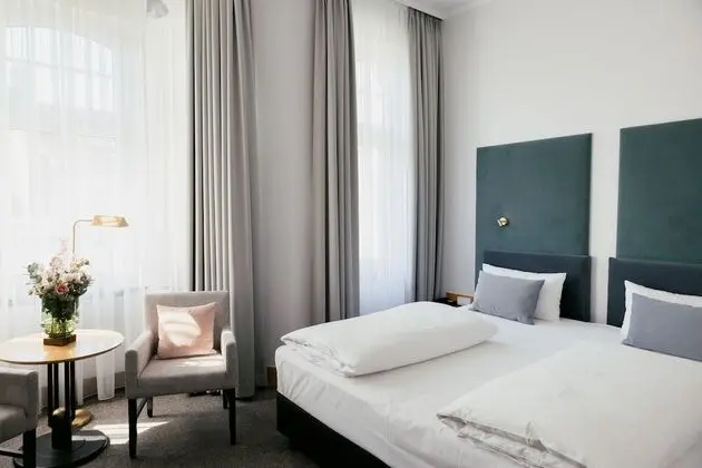 Comfort Tek Büyük Yataklı Oda