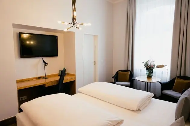 Comfort Tek Büyük Yataklı Oda