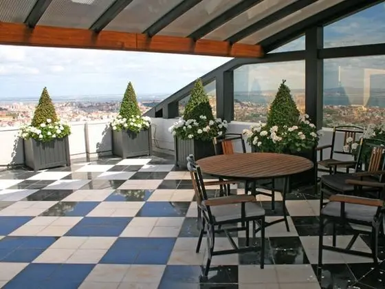 Çatı Katı Süiti (Penthouse) (Suite)