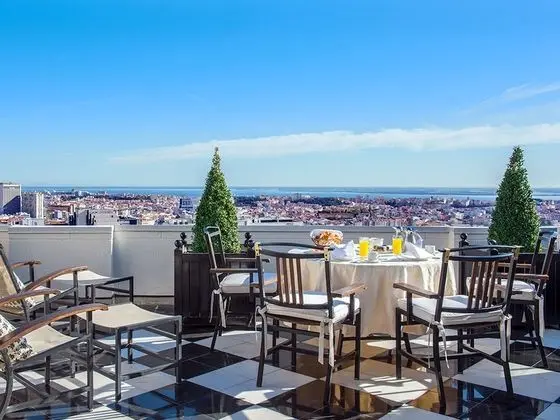 Çatı Katı Süiti (Penthouse) (Suite)