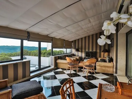 Çatı Katı Süiti (Penthouse) (Suite)