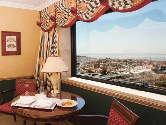 Classic Tek Büyük veya İki Ayrı Yataklı Oda, Nehir Manzaralı