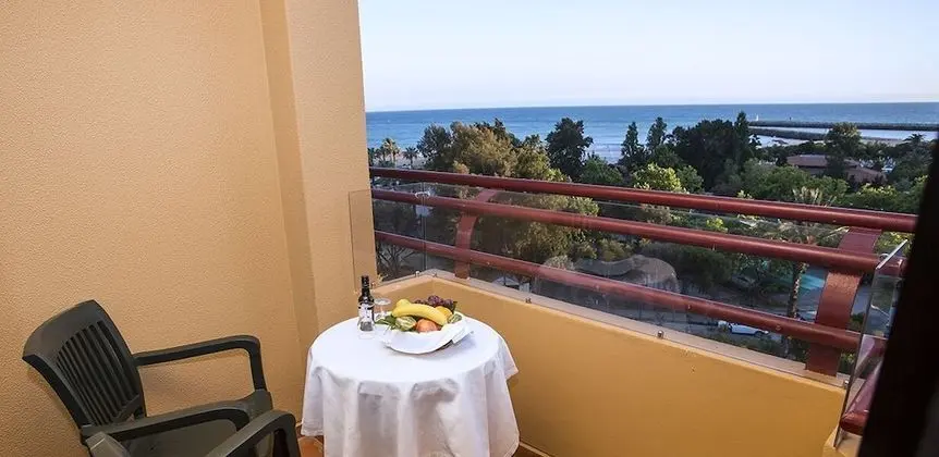 Classic Tek Büyük veya İki Ayrı Yataklı Oda, Deniz Manzaralı