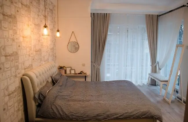 Design Tek Büyük Yataklı Oda (Monsieur Jacques)