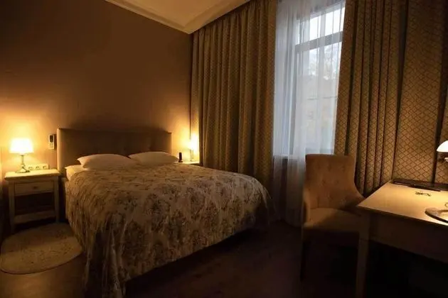 Comfort Tek Büyük Yataklı Oda