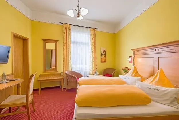 Tek Büyük Yataklı Oda