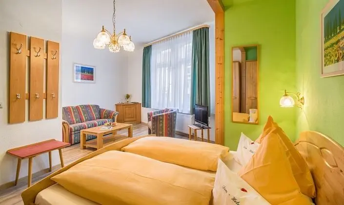 Tek Büyük Yataklı Oda