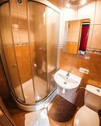 Tek Büyük veya İki Ayrı Yataklı Oda, Özel Banyo