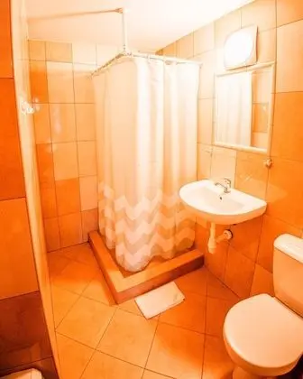 Tek Büyük veya İki Ayrı Yataklı Oda, Özel Banyo