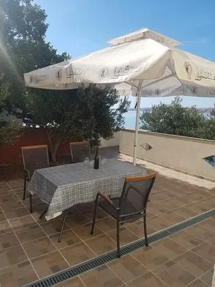 Apart Daire (Domagoj - on the beach - A1 crveni(2+)