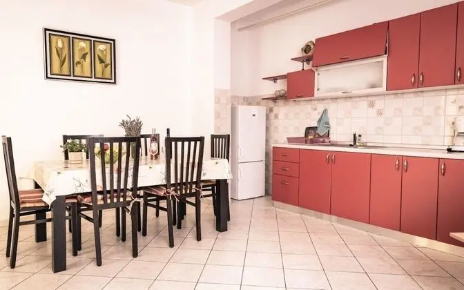 Apart Daire (Domagoj - on the beach - A1 crveni(2+)